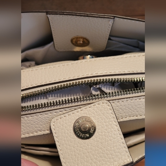 Nanette Lepore Abigail Triple Section Crossbody Bag - Picture 4 of 8